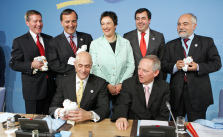 Der frühere IM Schäuble 2007 beim Aushandeln von Datendeals mit den USA.
