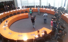 Heute mit großem Andrang: Ausschuss-Saal vor der Anhörung.