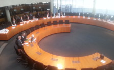Europasaal vor Beginn der Sitzung.