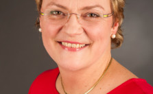 EU-Abgeordnete Monika Hohlmeier (CSU) setzt sich für Netzzensur in der EU ein. Bild basiert auf Foto-AG Gymnasium Melle / CC-BY-SA.