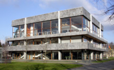 Hat's nicht gerichtet: Bundesverfassungsgericht in Karlsruhe. Bild: Tobias Helfrich. Lizenz: Creative-Commons BY-SA 3.0.