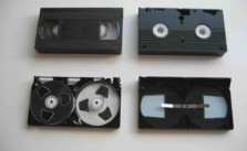 Nackte VHS-Kassette
