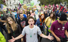Auf der Anti-TTIP-Demo am 17.9.2016 in Berlin. Foto: CC-BY-NC 2.0 BUND Bundesverband