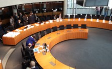 Europasaal vor der Sitzung.