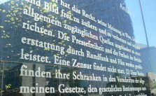 Pressefreiheit ist nicht mit der Überwachung von Journalisten vereinbar (CC BY-NC-ND 2.0 via flickr/Julia)