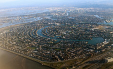 Silicon Valley CC BY-SA 2.0 via flickr/patrick_nouhailler