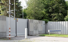 Haupteingang des BND in Pullach - CC BY-SA 4.0 via wikimedia/Bjs