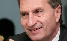Guenther_h_oettinger_2007-portrait
