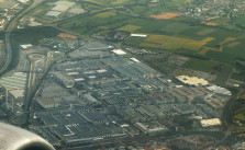 Mitarbeiter bei Daimler - hier im Mercedes-Werk Sindelfingen - werden durchleuchtet, Bundesregierung interessiert das nicht. CC BY-SA 3.0 via wikimedia/iggy-x