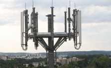 Bei einer Funkzellenabfrage werden sämtliche Handy-Verbindungen innerhalb einer oder mehrerer dieser Funkzellen an die Polizei gegeben. Bild: Erwin Krauß. Lizenz: Creative Commons BY-SA 3.0.