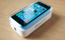 Apple soll dem FBI eine Hintertür für das iPhone 5C eines Attentäters liefern. CC BY 2.0 via Flickr/Kārlis Dambrāns