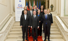Das "Familienfoto" der "G6+1" in Paris. (Bild: BMI)