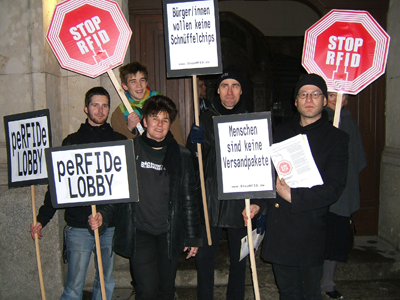 Mahnwache vor RFID-Lobbyveranstaltung