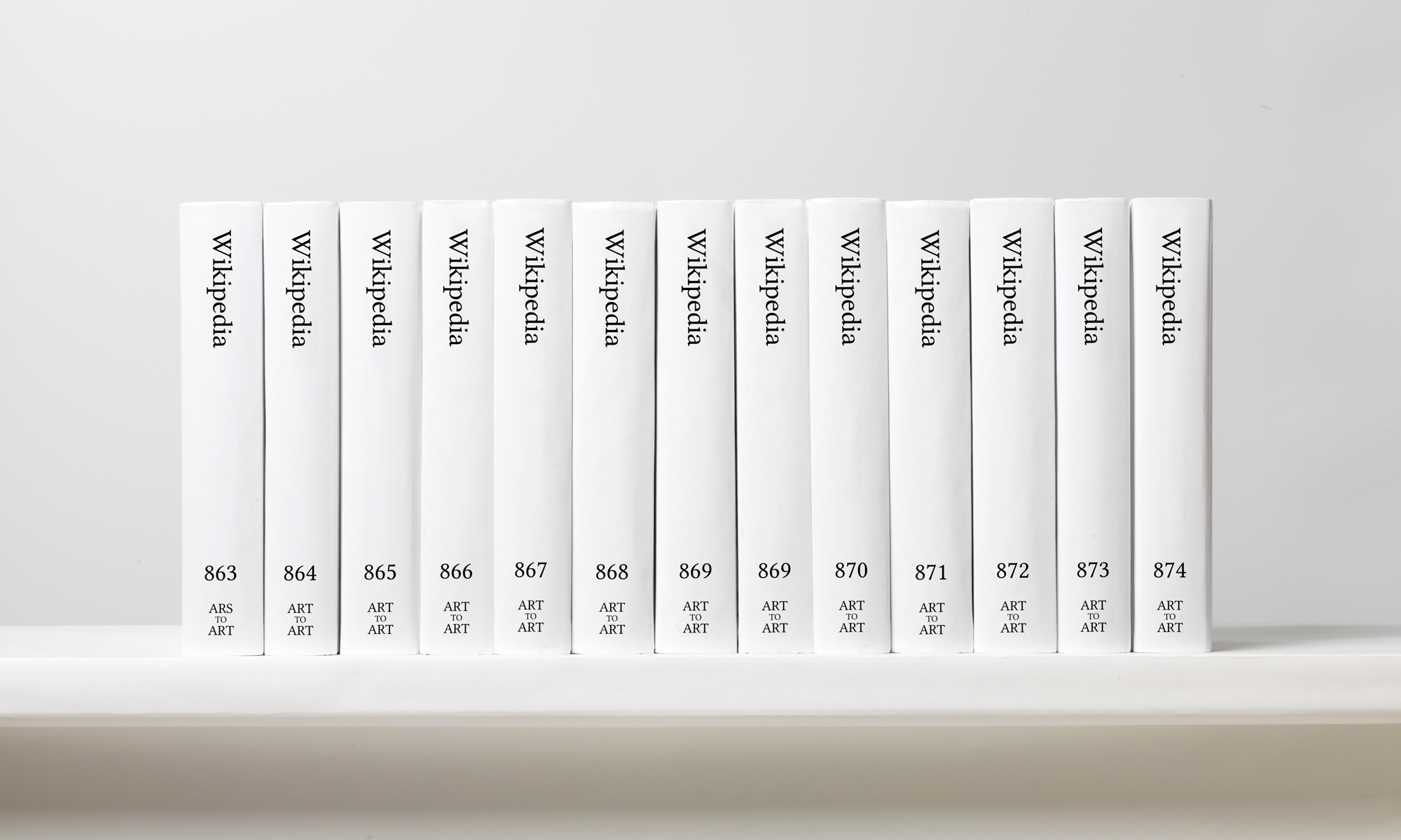 Internet ausgedruckt: Künstler bringt deutsche Wikipedia in Buchform