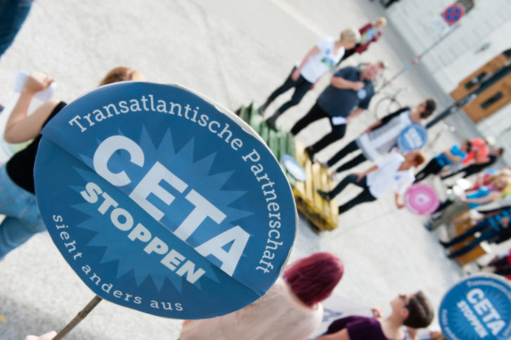 Das Freihandelsabkommen CETA wird voraussichtlich die bestehende Patent- und Urheberrechtsregeln in der EU ausweiten.
