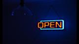 Neon-Leuchtschild "Open"