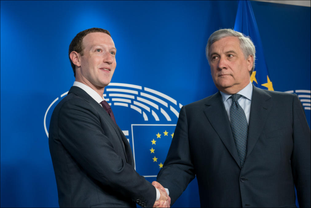 Mark Zuckerberg in Brüssel mit EU-Parlamentspräsident Tajani