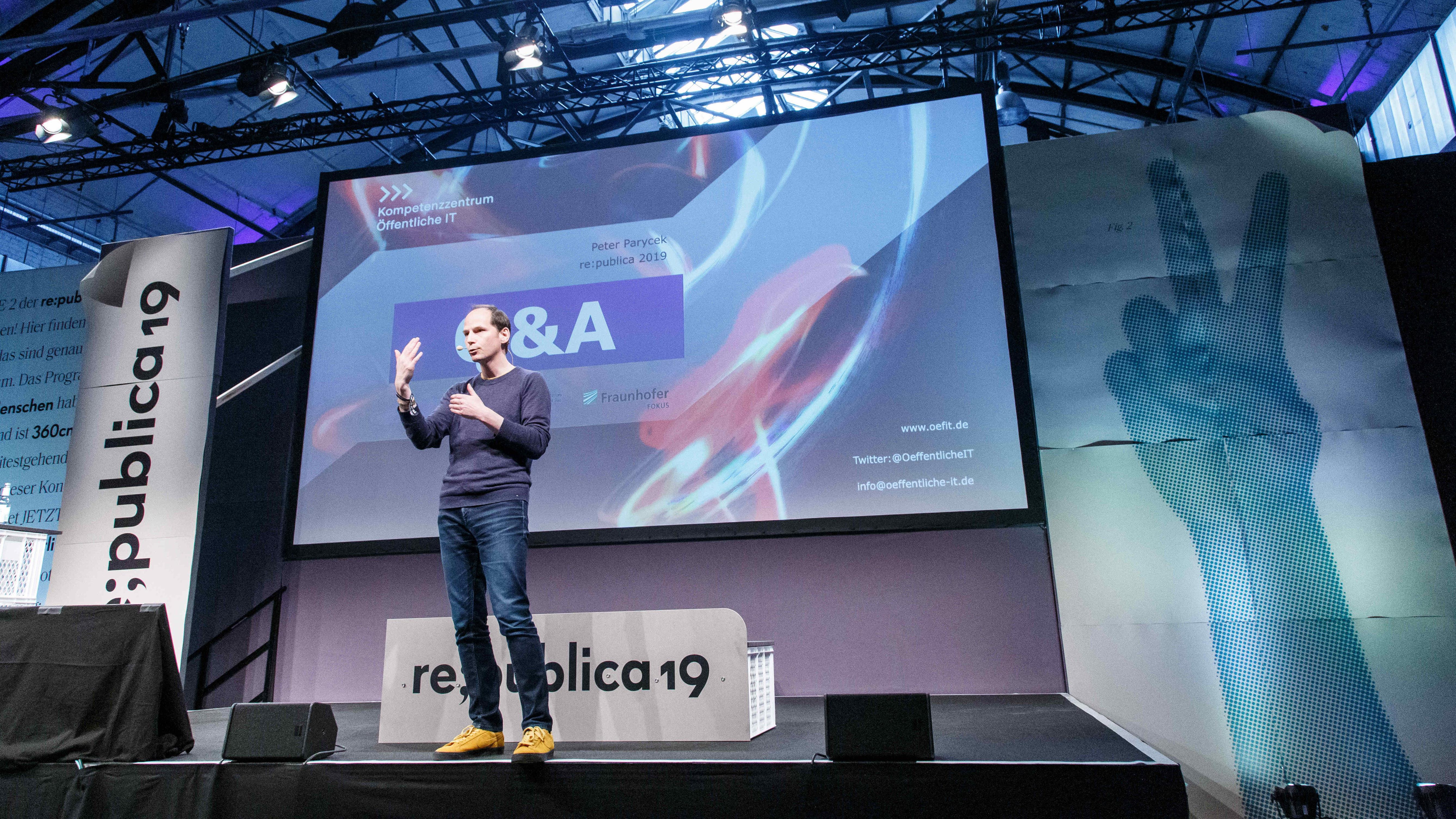 Parycek auf der Bühne