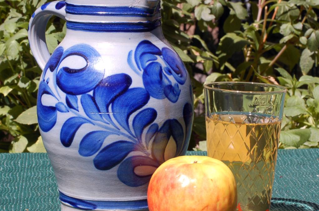 Bembel, Geripptes und Apfel