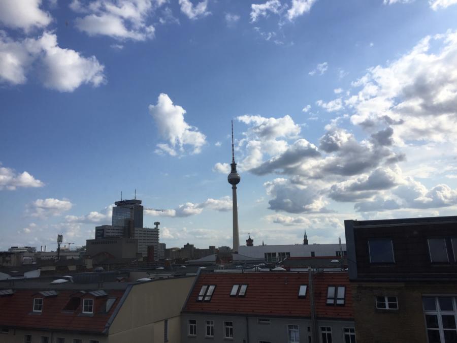 Fernsehturm, Clouds, Sun