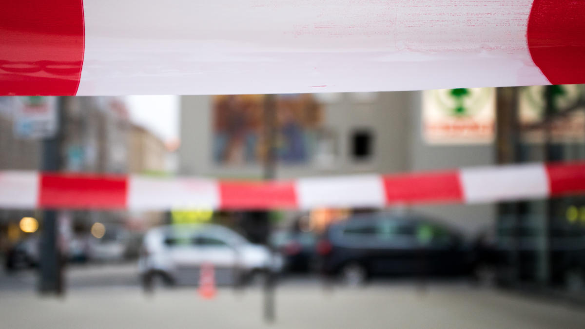 Rot-weißes Absperrband