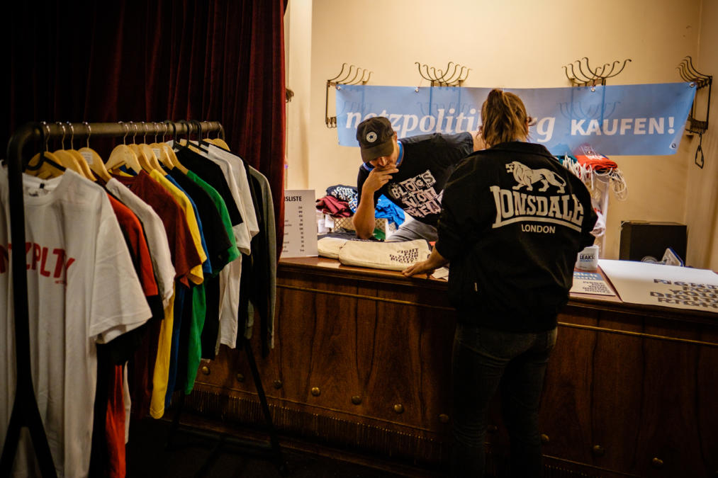 Merchverkauf mit owieole