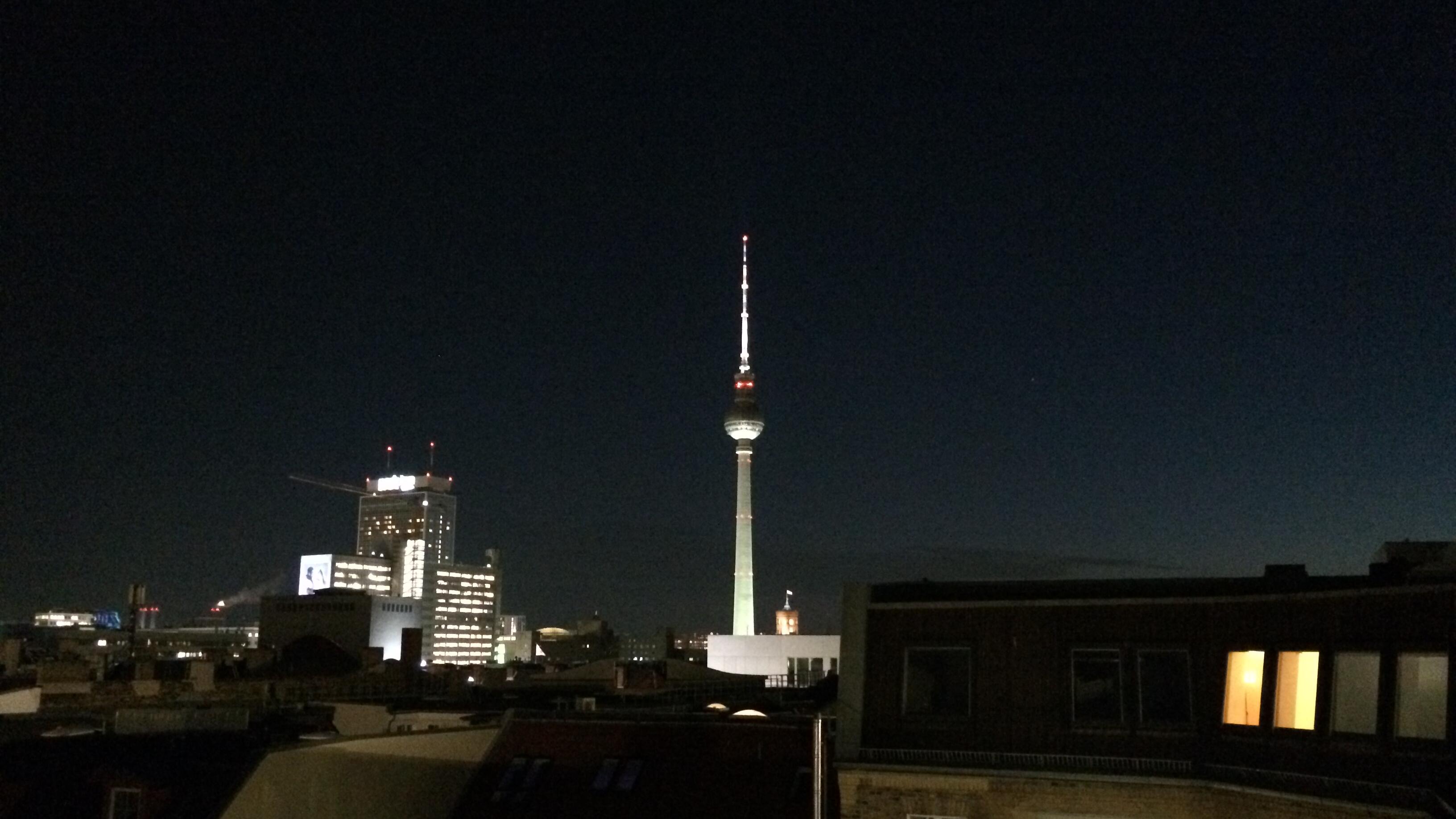 Was vom Tage übrig blieb: Apple-Kreditlimits, Palantir-Übersicht und Hongkong-Doxxing