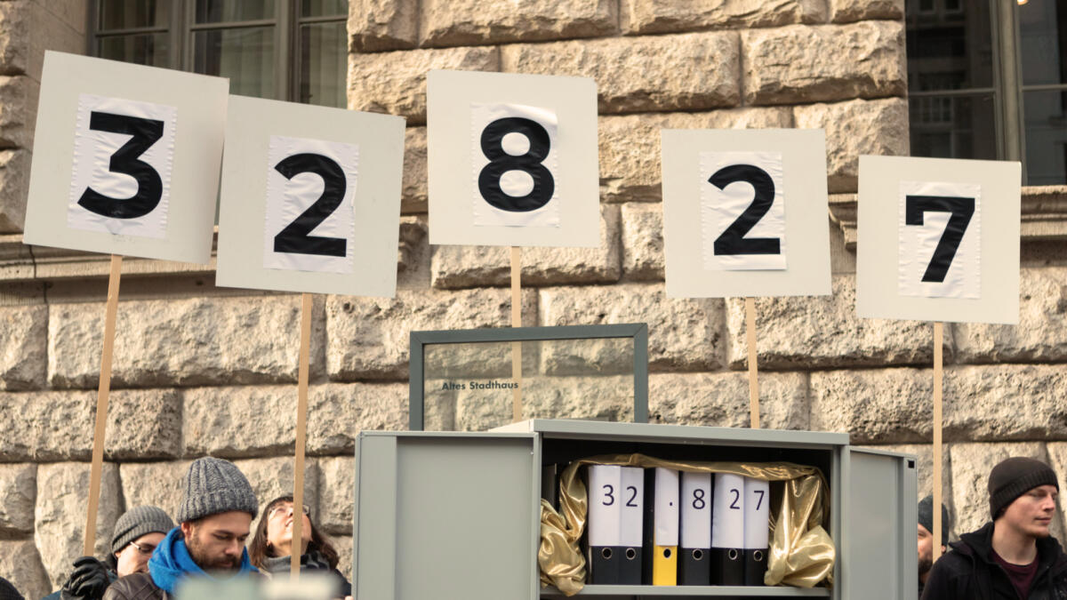 Der Berliner Volksentscheid Transparenz hat heute die erste Hürde genommen