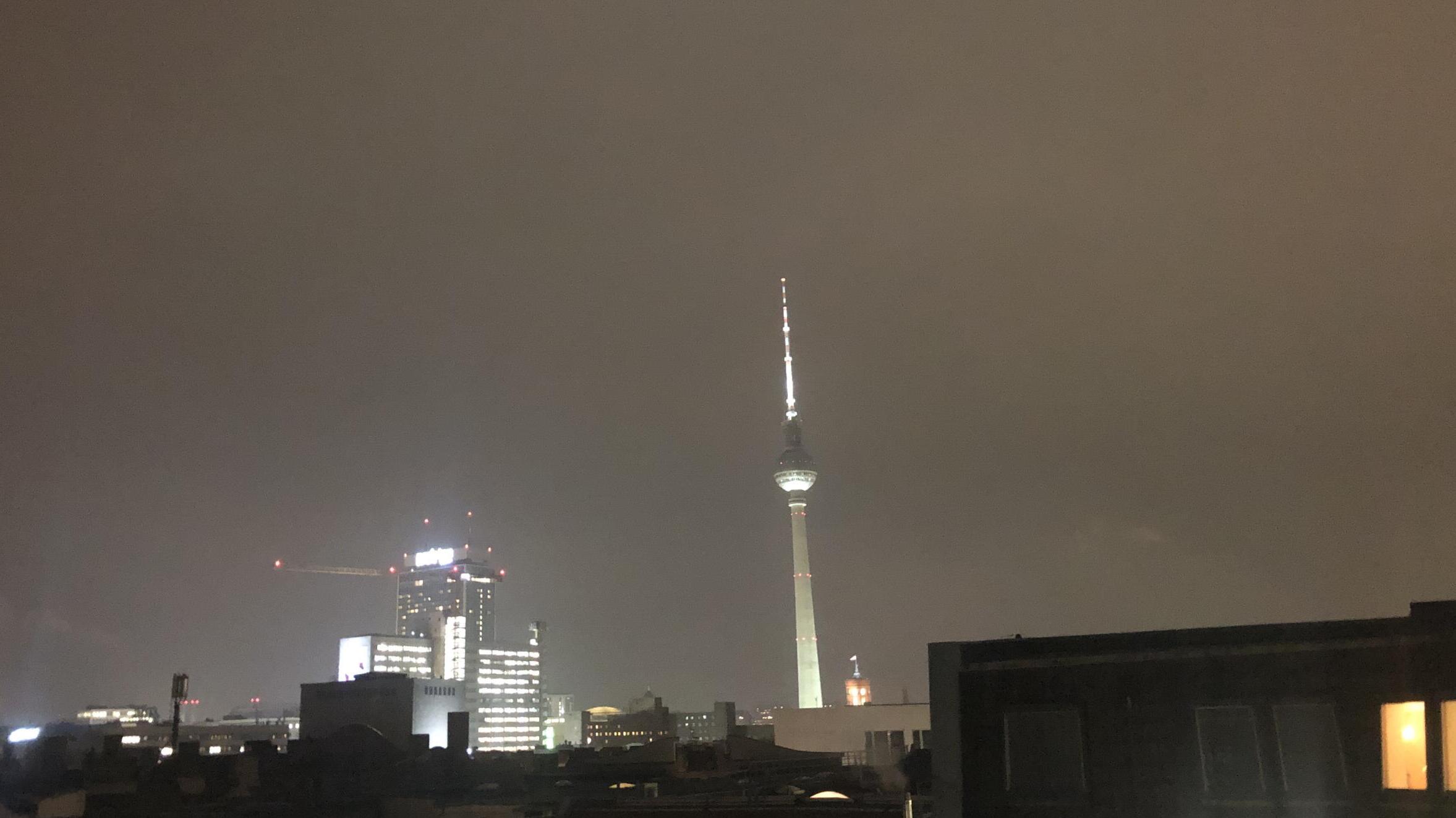 Der trübe Blick aus unserem Büro