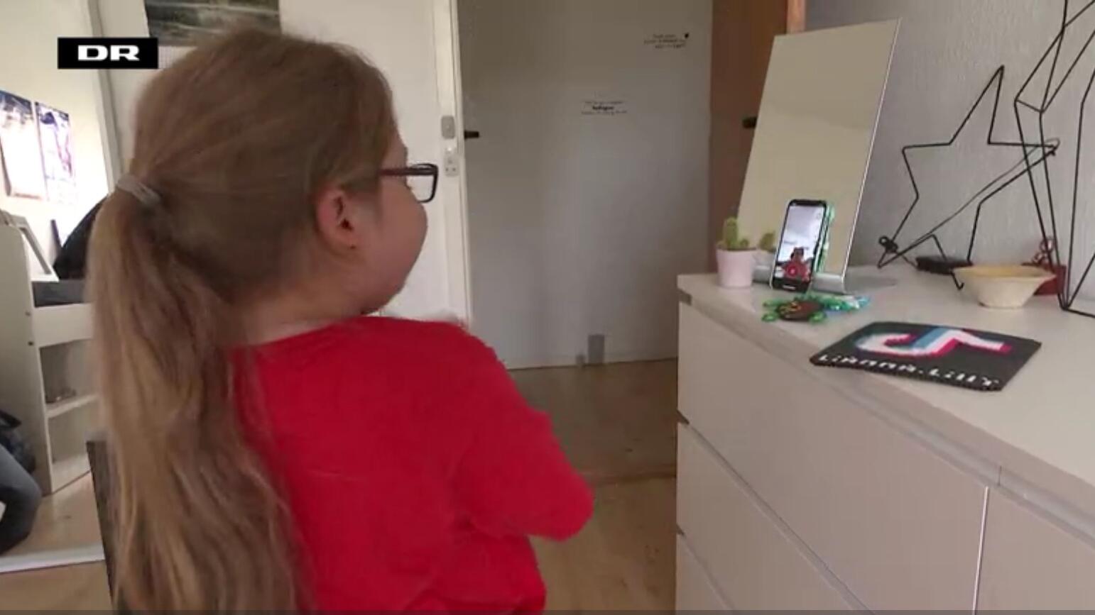 TikTok user Lianna Riedel Frank in her room