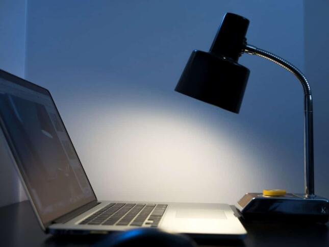 computer, beleuchtet