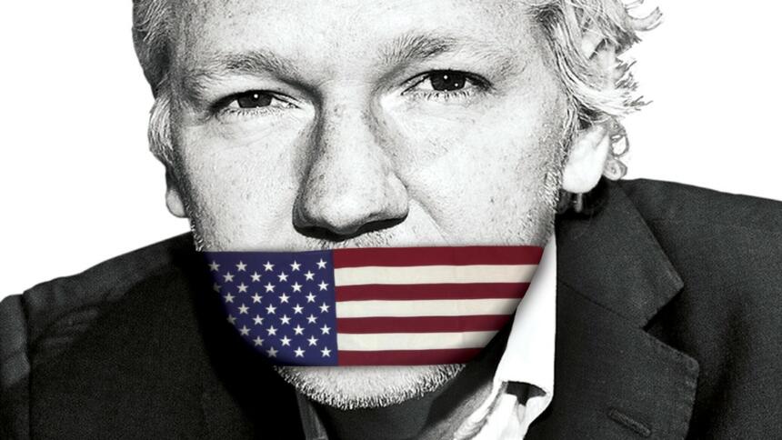 julian assange with us flag