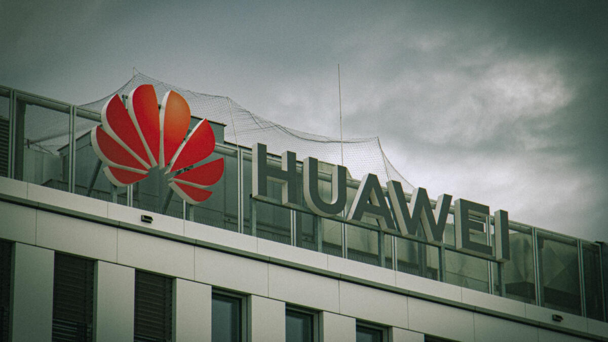 Wolf culture“: How Huawei controls its employees in Europe