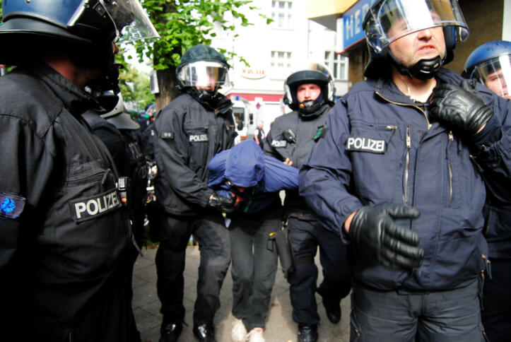 Polizei nimmt Person fest