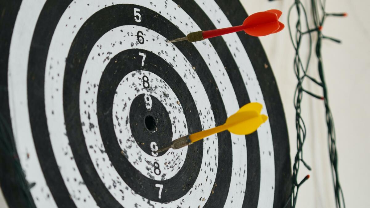 Mit Nanotargeting können inidviduelle Nutzer:innen auf Facebook ins Visier genommen werden.