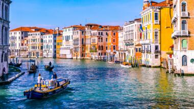 Kanal und Häuserreihe in Venedig