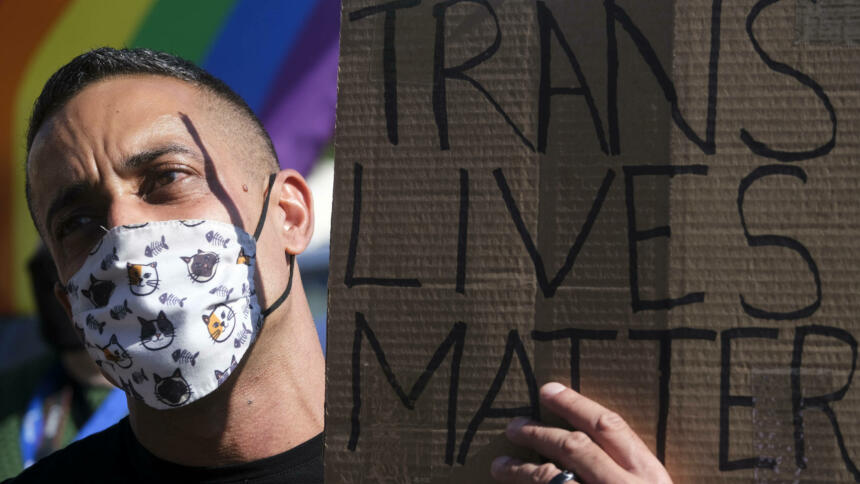 Proteste an der Netflix-Zentrale gegen Transphobie