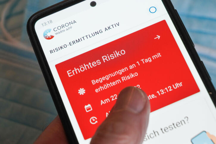 Rote Warnung in der CWA, Schriftzug "Erhöhtes Risiko"