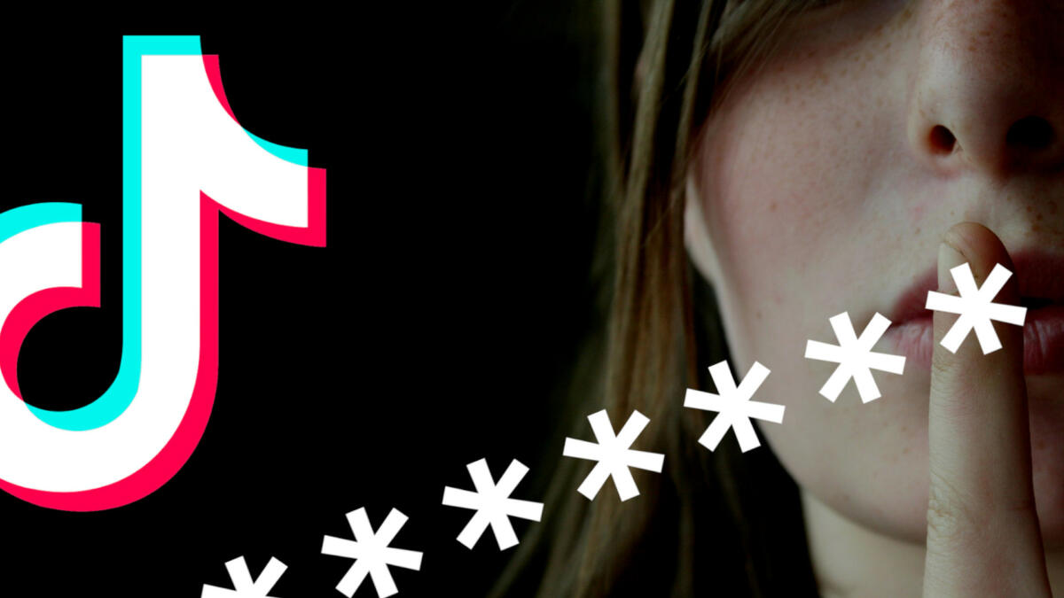 Eine Person legt den Finger auf die Lippen, ein TikTok-Logo, Sternchen.