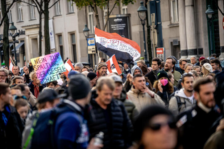 Eine Demonstration von Coronaleugner:innen