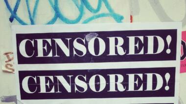 Street-Art mit Aufschrift "Censored"