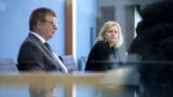 Verfassungsschutzpräsident Thomas Haldenwang und Bundesinnenministerin Nancy Faeser bei der Bundespressekonferenz