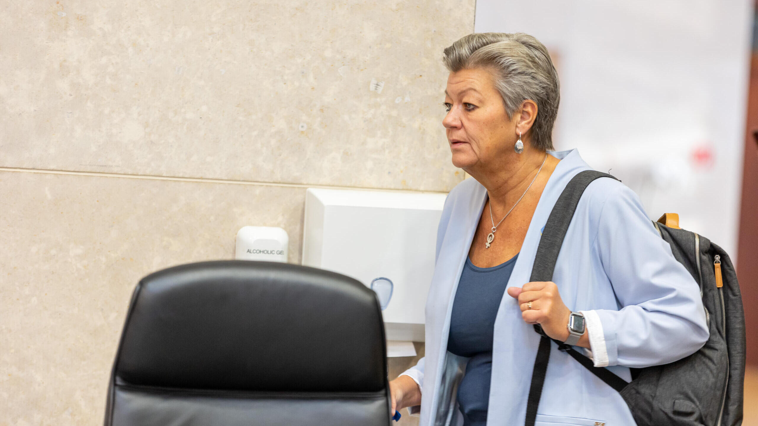 Wissenschaftliche Dienste: Chatkontrolle darf so nicht in Kraft treten