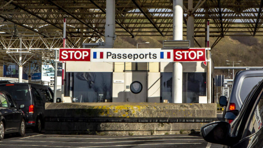 Einfahrt zum Eurotunnel