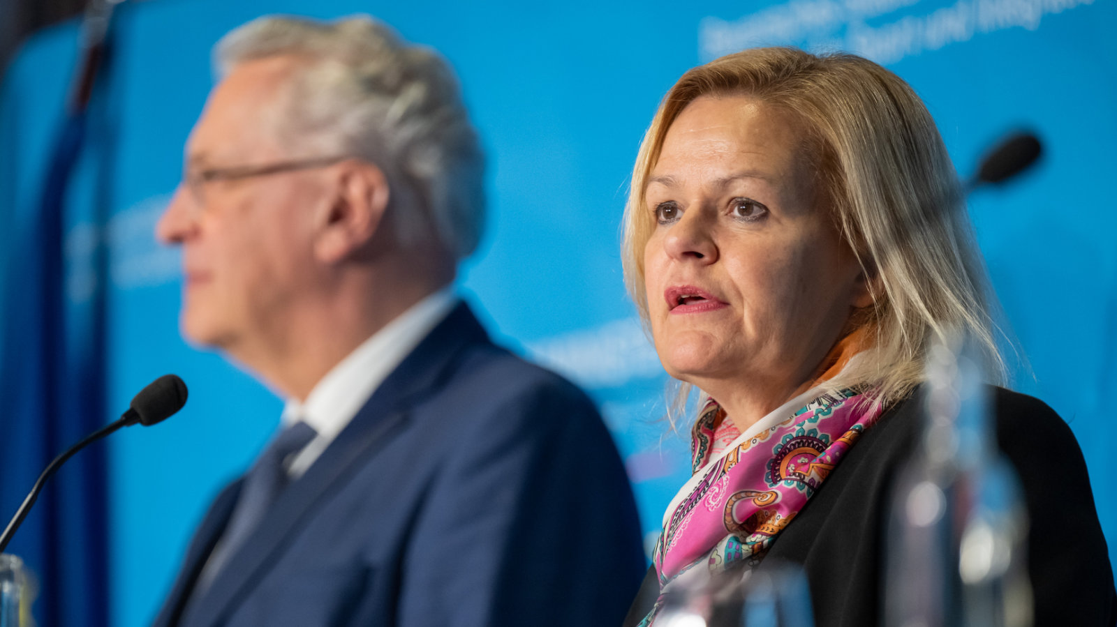 Innenministerkonferenz: Für die Vorratsdatenspeicherung, gegen „radikale“ Klima-Aktivist:innen