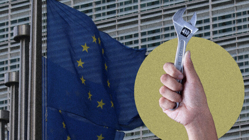 Links eine EU-Flagge, rechts eine Hand die einen Schraubenschlüssel hält