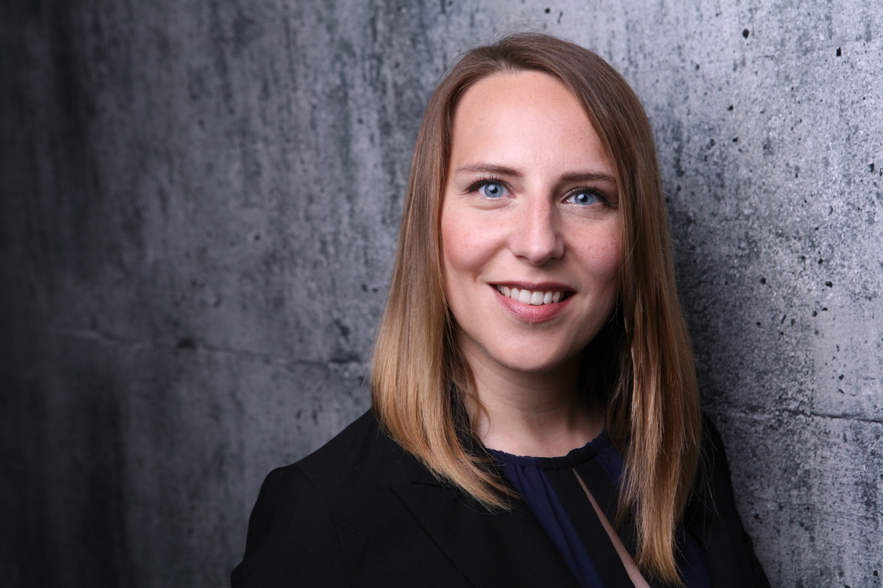 Theresa Züger erforscht gemeinwohlorientierte Künstliche Intelligenz.