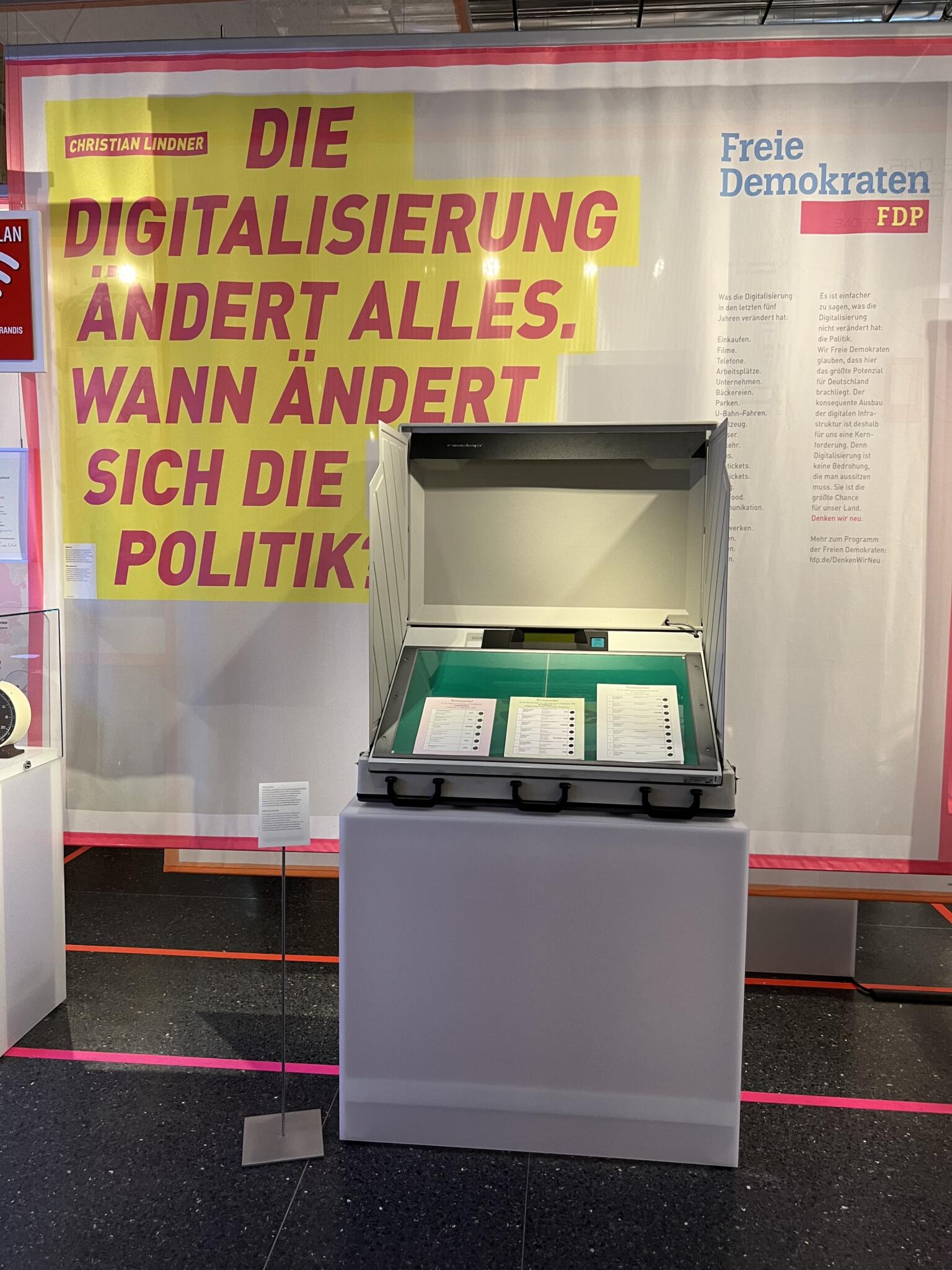 Irgendwas Mit Internet: Staatstrojaner Im Museum