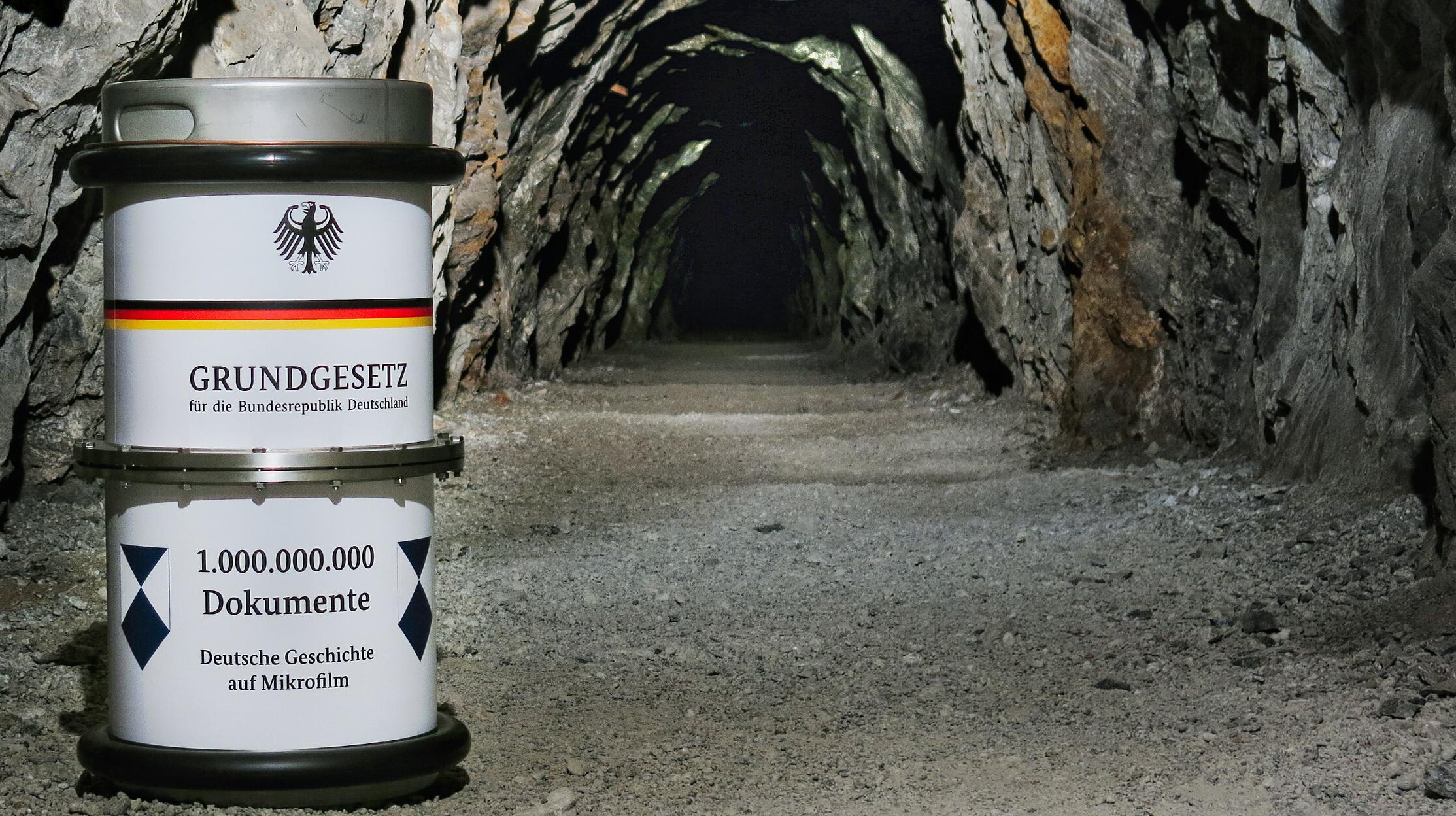 Der Behälter, in dem das Grundgesetz eingelagert wurde