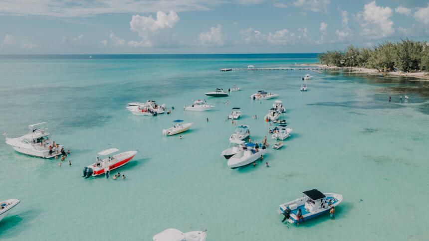 Yachten vor Cayman Islands